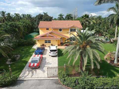 185Th, SOUTHWEST RANCHES, FL 33332