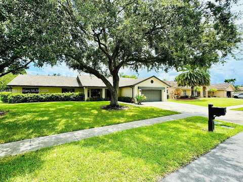 197Th, PEMBROKE PINES, FL 33029