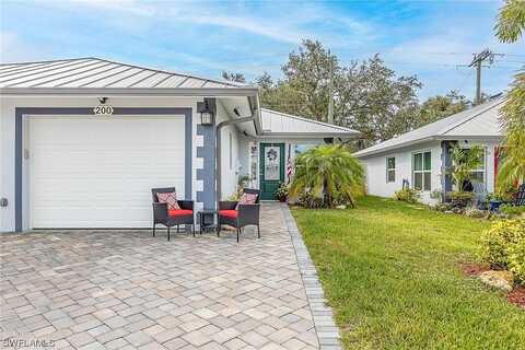 Village, LABELLE, FL 33935