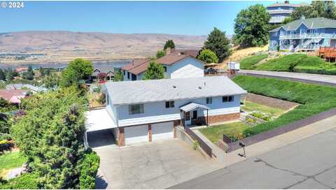 21St, THE DALLES, OR 97058