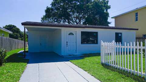 M, Lake Worth, FL 33460