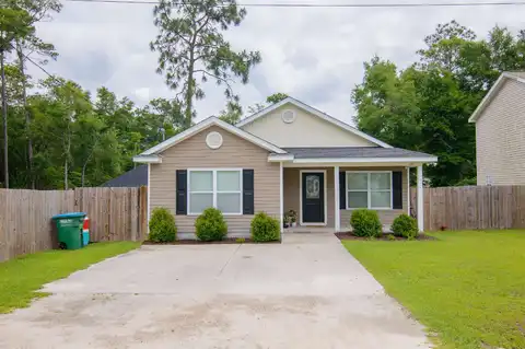 Melody, CRAWFORDVILLE, FL 32327