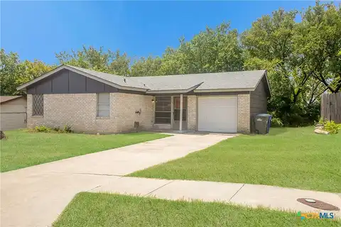 Traci, COPPERAS COVE, TX 76522