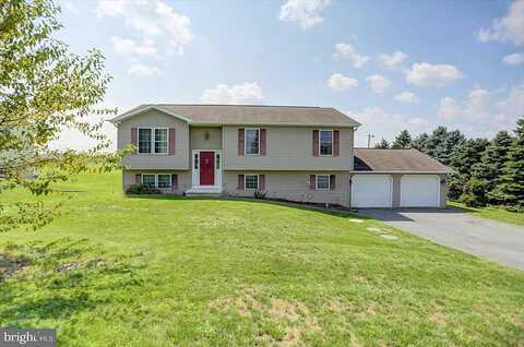 Carla, SHIPPENSBURG, PA 17257