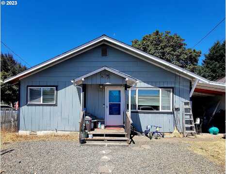 Broadway, MYRTLE CREEK, OR 97457