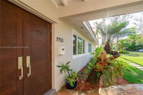 141St, PALMETTO BAY, FL 33158