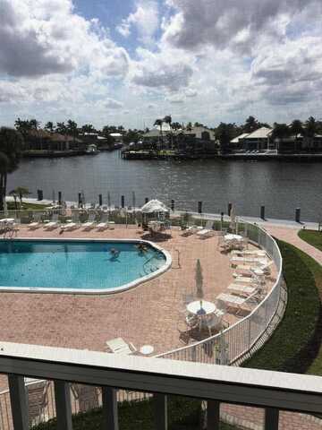 Ocean, HIGHLAND BEACH, FL 33487