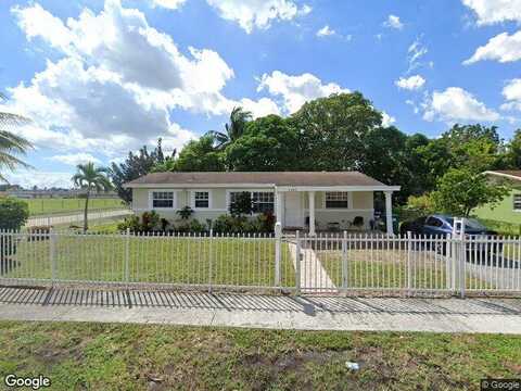 178Th, MIAMI GARDENS, FL 33056