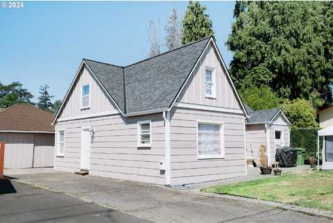 18Th, SAINT HELENS, OR 97051