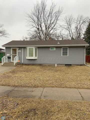 19Th, MOORHEAD, MN 56560