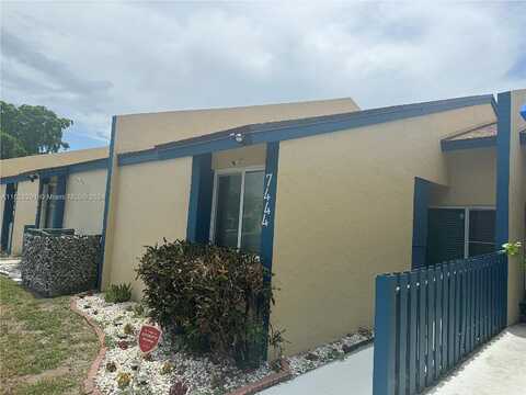 34Th, LAUDERHILL, FL 33319