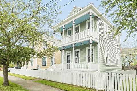 17Th, GALVESTON, TX 77550