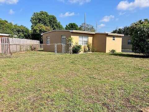 Plum Tree, LANTANA, FL 33462