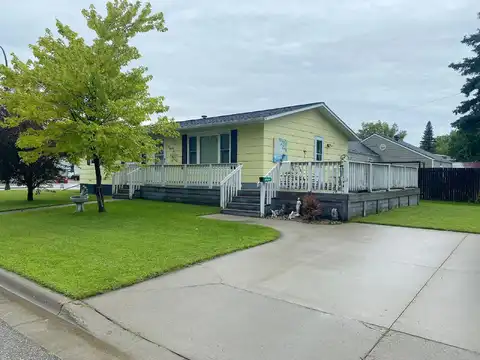 8Th, ROSEAU, MN 56751