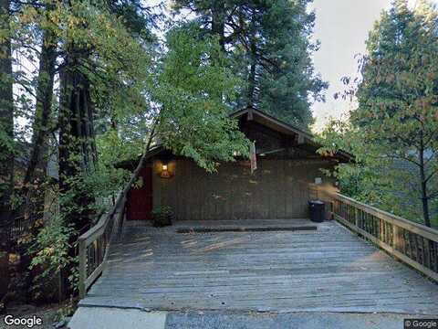 Oakmont Ln, Lake Arrowhead, CA 92352