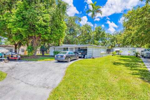 6Th, HALLANDALE BEACH, FL 33009