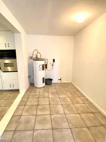 4Th, BEAUMONT, TX 77705