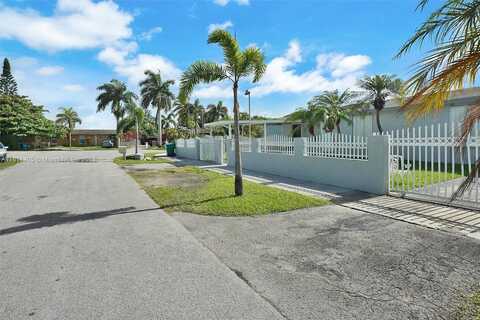 157Th, HOMESTEAD, FL 33033