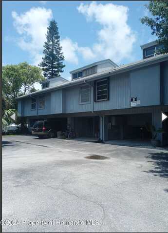 Meres, TARPON SPRINGS, FL 34689