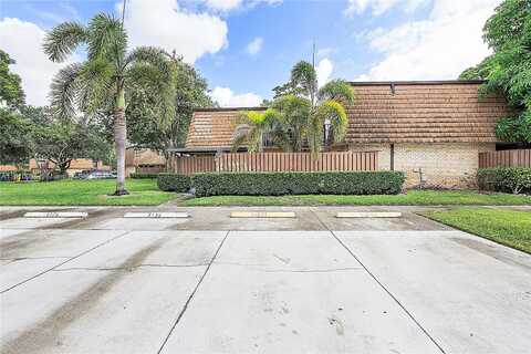 14Th, GREENACRES, FL 33463