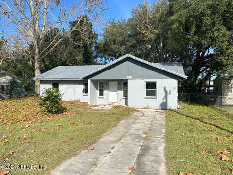 Roselle, PALATKA, FL 32177