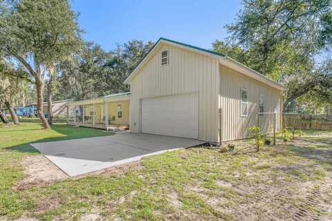 Holly, FLORAHOME, FL 32140