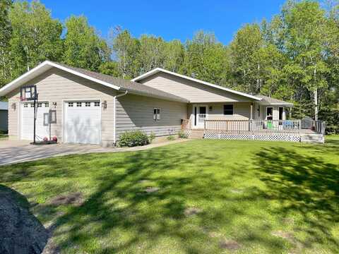 River Oaks, ROSEAU, MN 56751