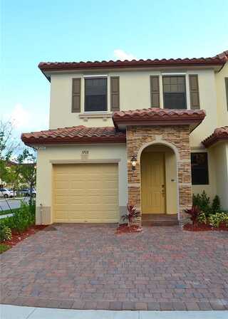 2Nd, HOMESTEAD, FL 33033