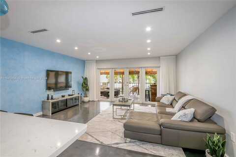 Briar Patch, MIAMI LAKES, FL 33014