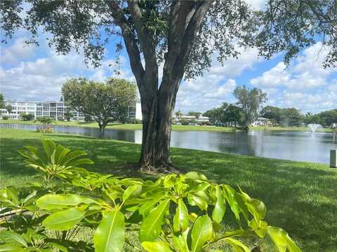 Farnham O, DEERFIELD BEACH, FL 33442