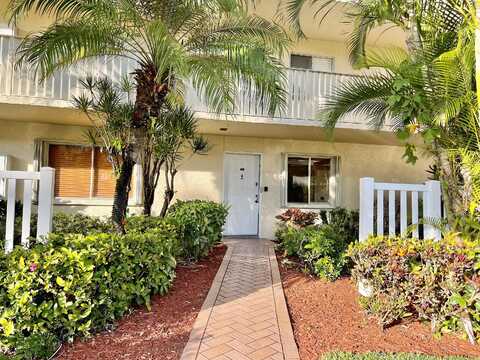 Huntington Ln, Delray Beach, FL 33446