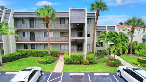 Tivoli Ct, Lake Worth, FL 33467