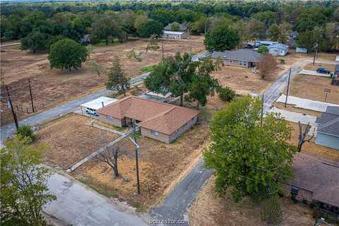 W Bullard Street W, Madisonville, TX 77864