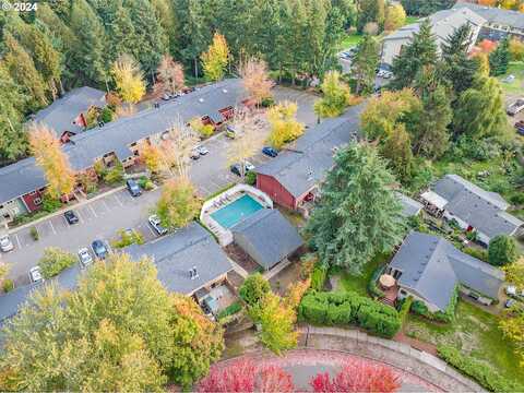 Sw Courtside Dr, Wilsonville, OR 97070