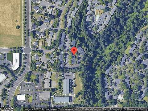 Sw Courtside Dr, Wilsonville, OR 97070