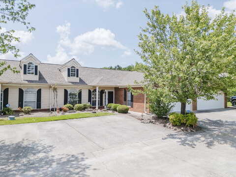 N Summit Dr, Dalton, GA 30721