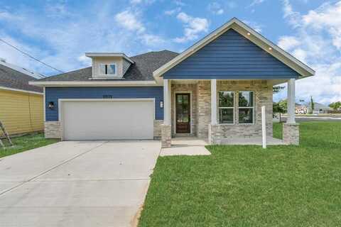 Fieldcrest Drive, La Porte, TX 77571