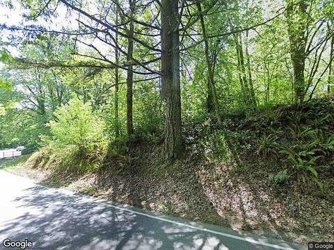 Kerr Pkwy, Lake Oswego, OR 97035