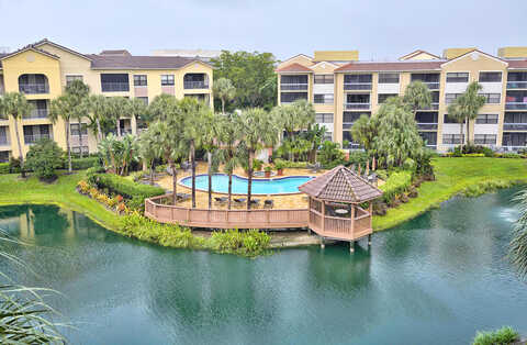 Uno Lago Dr, Juno Beach, FL 33408