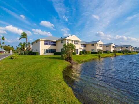 W Lake Jasmine Circle, Vero Beach, FL 32962