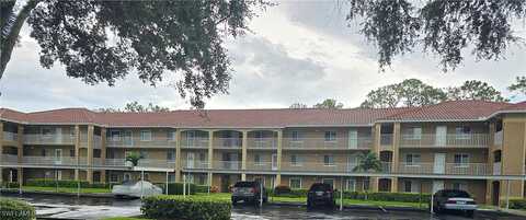 Bloomfield Circle, Naples, FL 34112