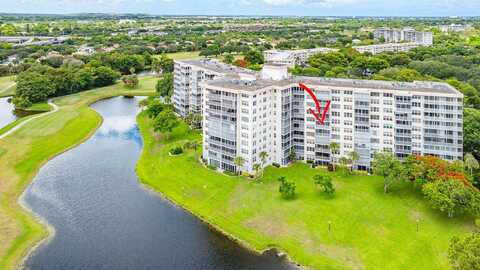 Oaks Way, Pompano Beach, FL 33069