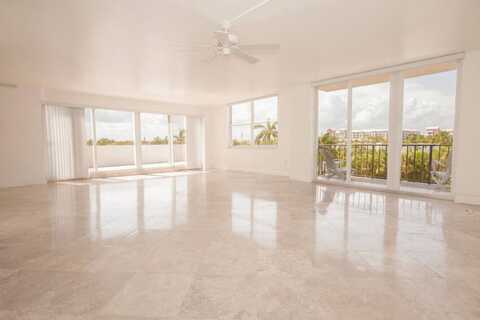 Croton Ave, Lantana, FL 33462