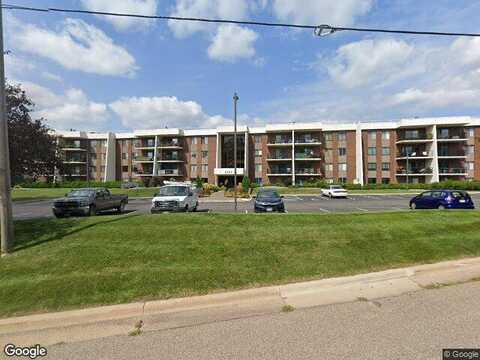 Londin Lane, Maplewood, MN 55119