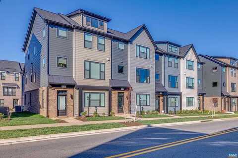 Golf Dr, Crozet, VA 22932