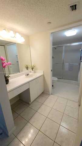 Sw 16Th Ct, Pembroke Pines, FL 33027