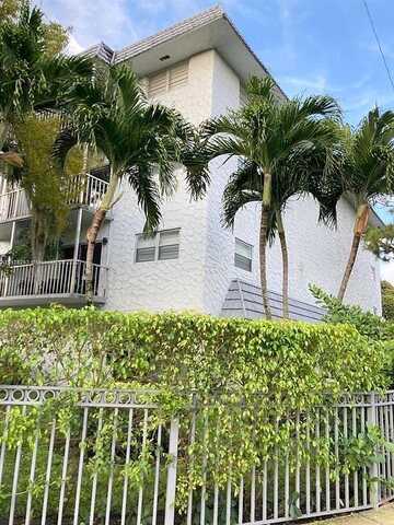 Ne 11Th Ct, North Miami, FL 33161