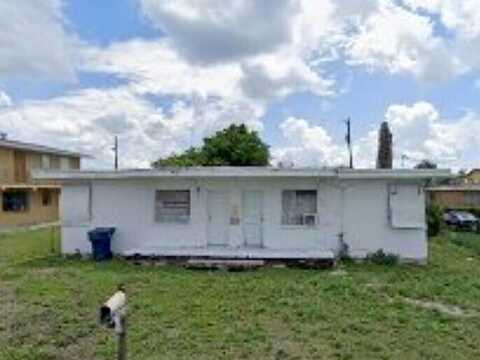 10Th, BELLE GLADE, FL 33430