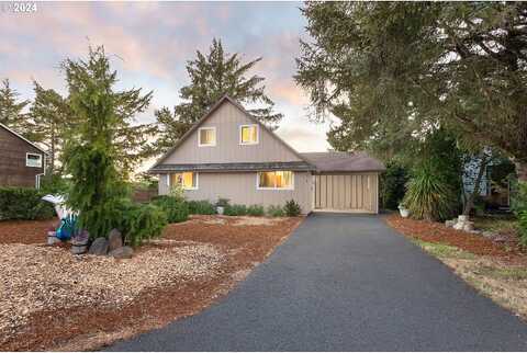 Keys Pl, Gleneden Beach, OR 97388