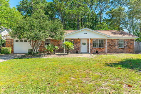 Blvd De L Orleans, Mary Esther, FL 32569